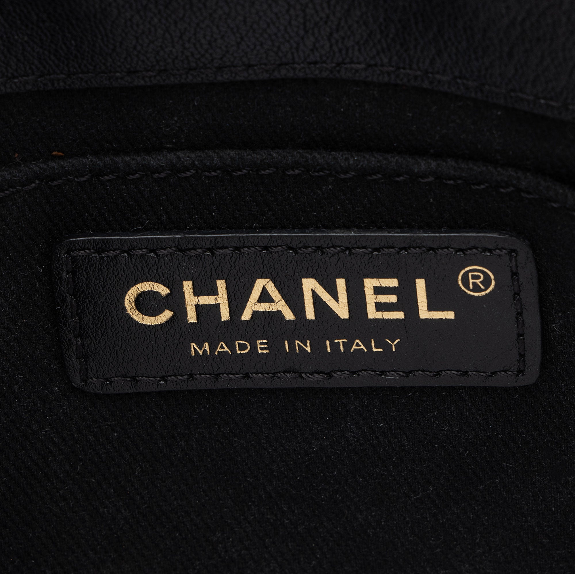 Chanel Lambskin Small Flap Messenger Bag (SHF-YRxjuM)