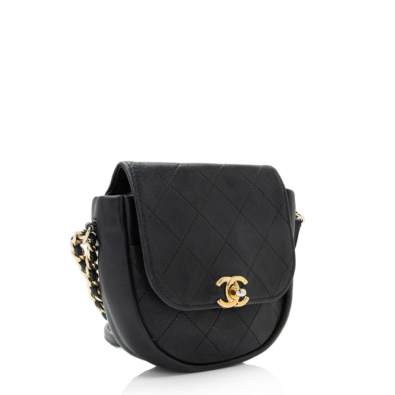 Pre-Owned & Vintage CHANEL Crossbody Bags for Women