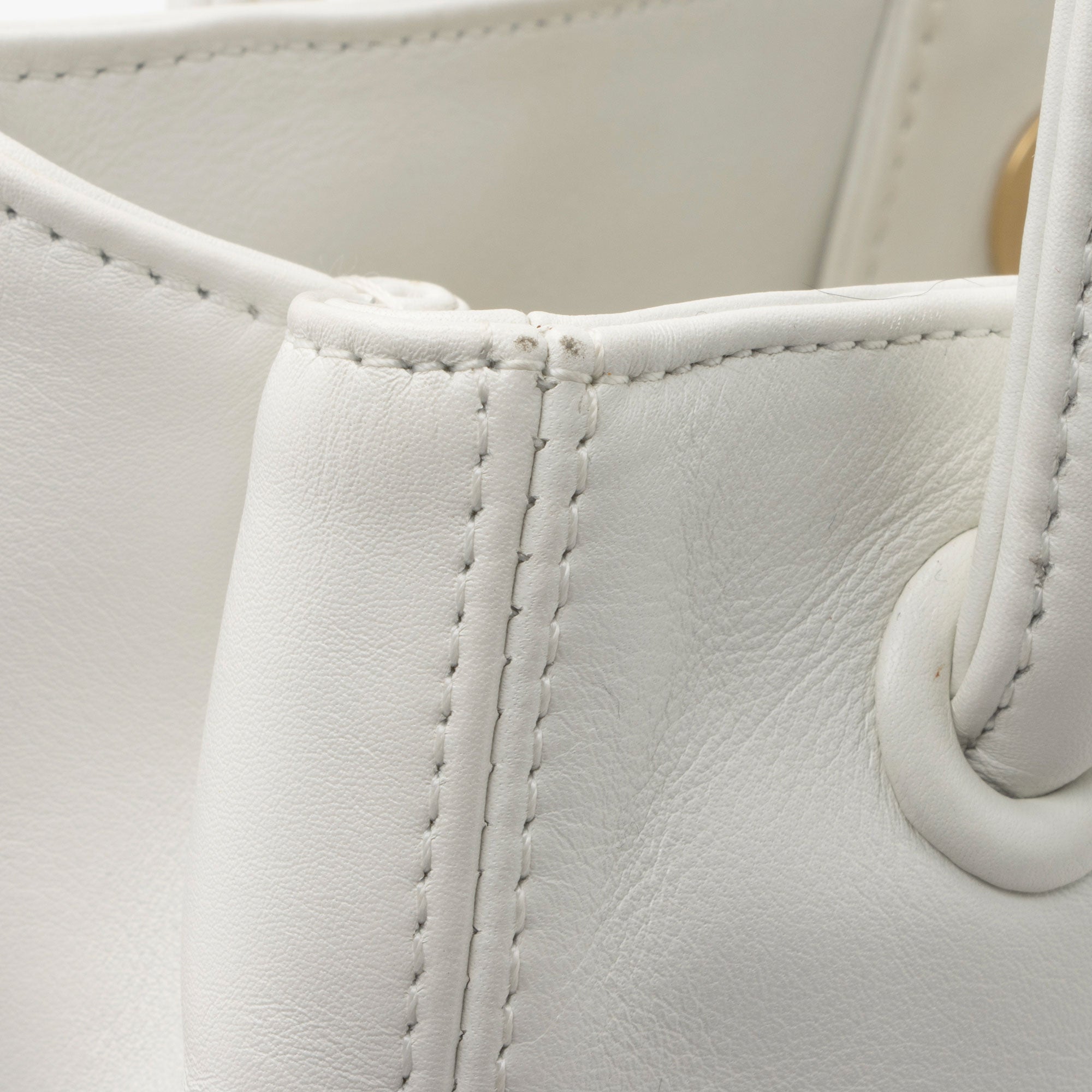 Chanel Lambskin Triple CC Small Tote (SHF-roydAT)