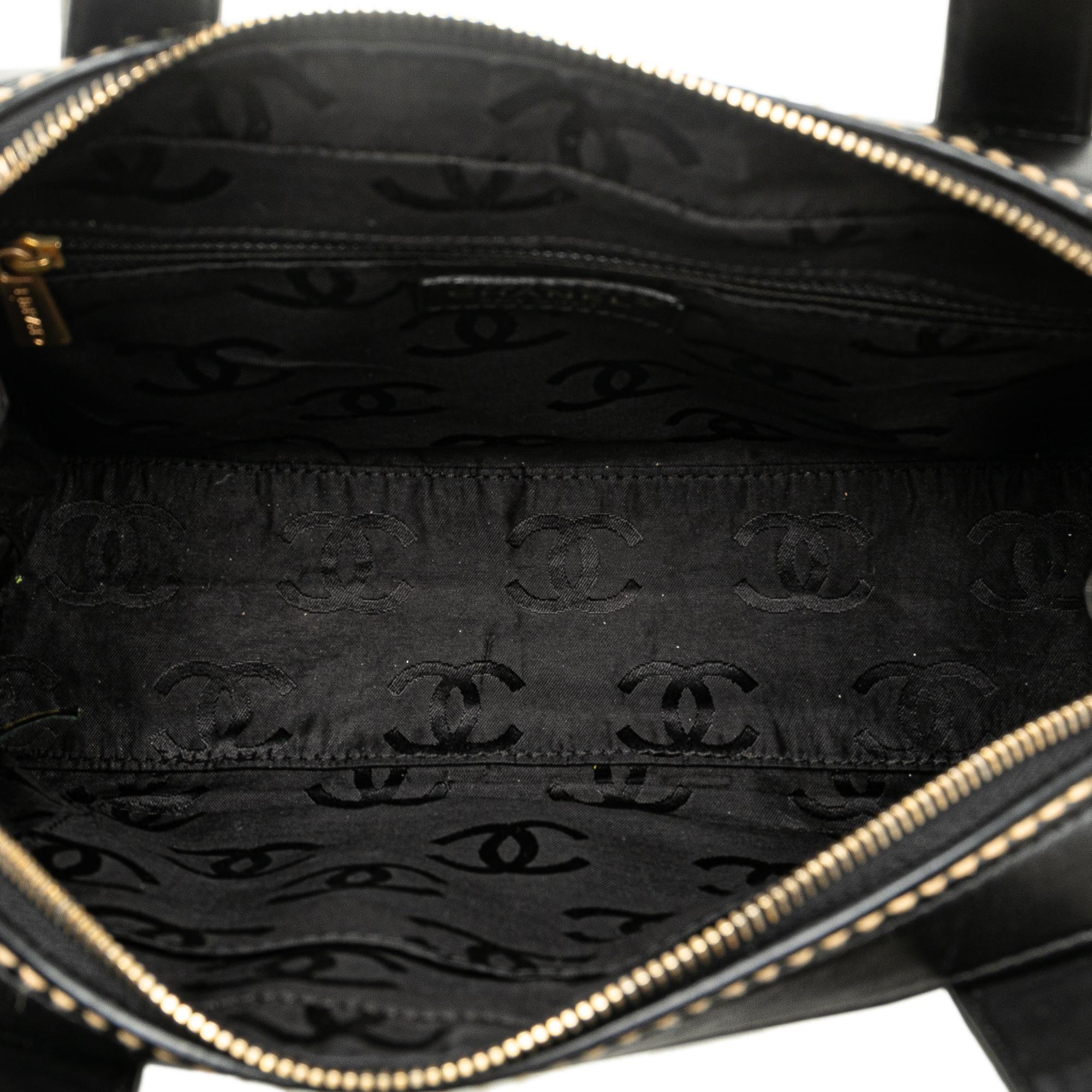 Chanel Lambskin Wild Stitch Handbag (SHG-xmx7gP)