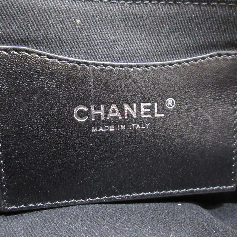 Chanel Large Quilted Iridescent Calfskin Just Mademoiselle (SHG-DQ0Wzz)