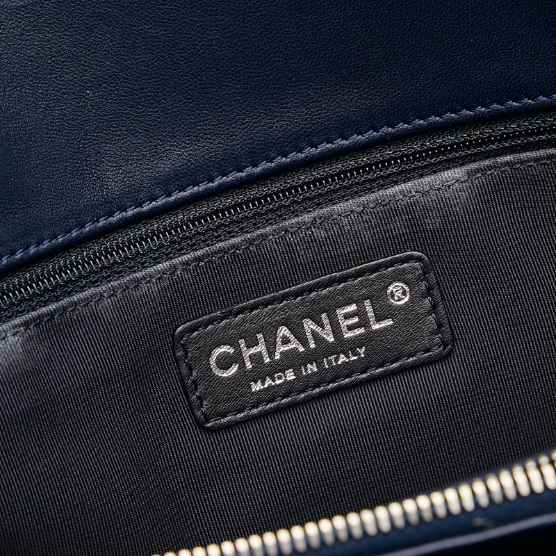 Chanel Lipstick Tote Bag (SHG-ZLvM2y) – LuxeDH