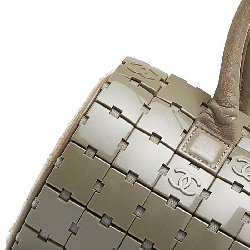 Chanel Lucite Puzzle Barrel Handbag (SHG-WS6nP1)