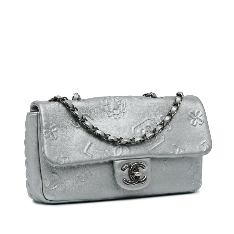 Chanel Lucky Charms Embroidered Classic Single Flap Shoulder Bag (SHG-Uc7s2q)