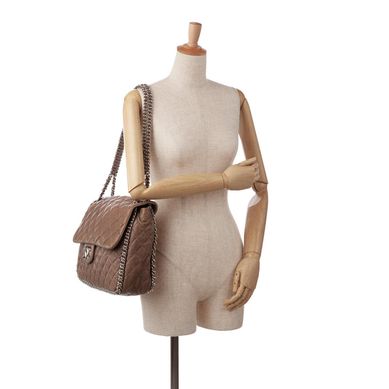 Chanel CC Flap Leather Shoulder Bag (SHG-OS8Ghv) – LuxeDH