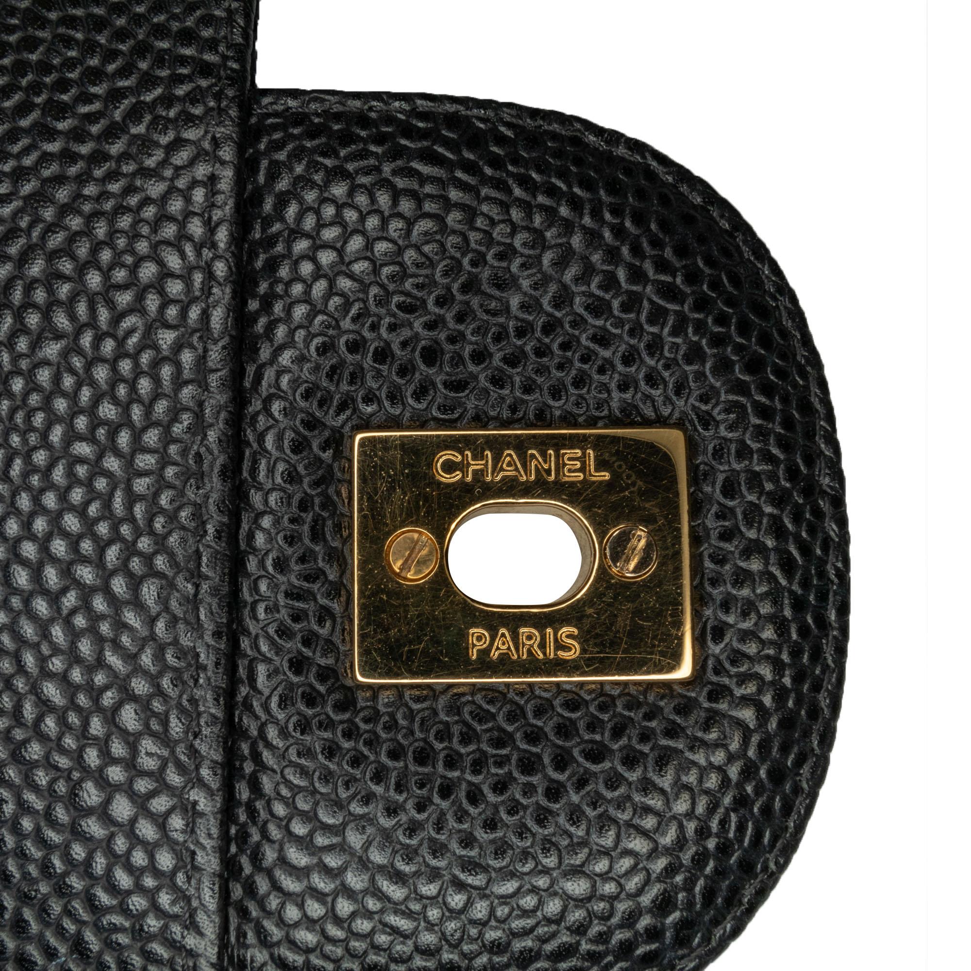 Chanel Maxi Classic Caviar Double Flap (SHG-LTyf3Q)