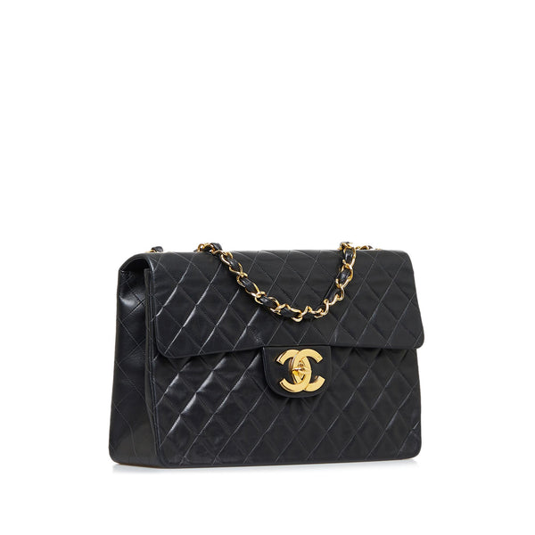 ❌SOLD❌#14 Chanel Maxi Classic Double Flap Black Caviar with SHW