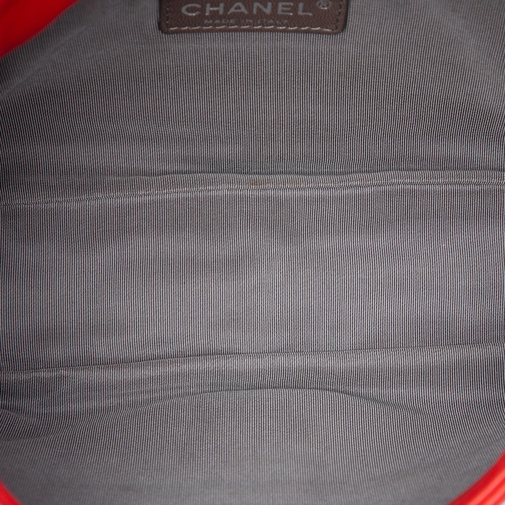Chanel Medium Bicolor Lambskin and Calfskin CC Chain Flap