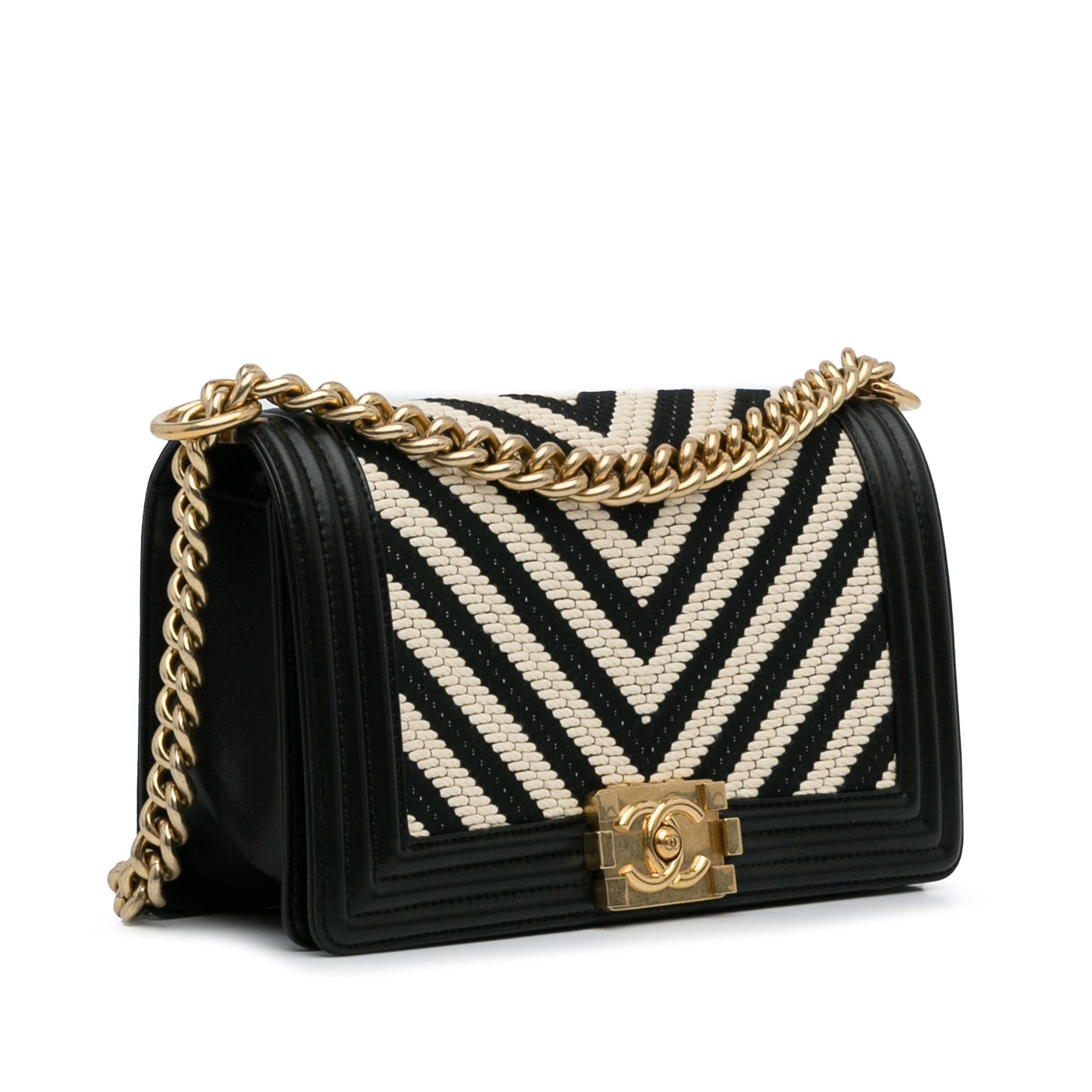 Chanel Medium Braided Chevron Le Boy (SHG-Qo0SYS)