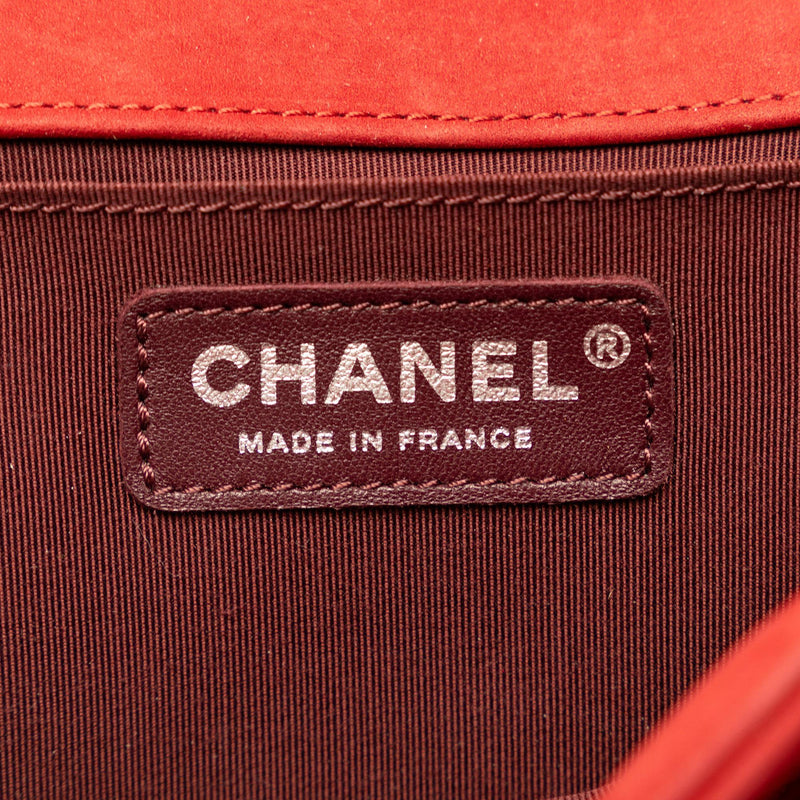 Chanel Medium Chevron Boy Flap (SHG-DjHgv9)