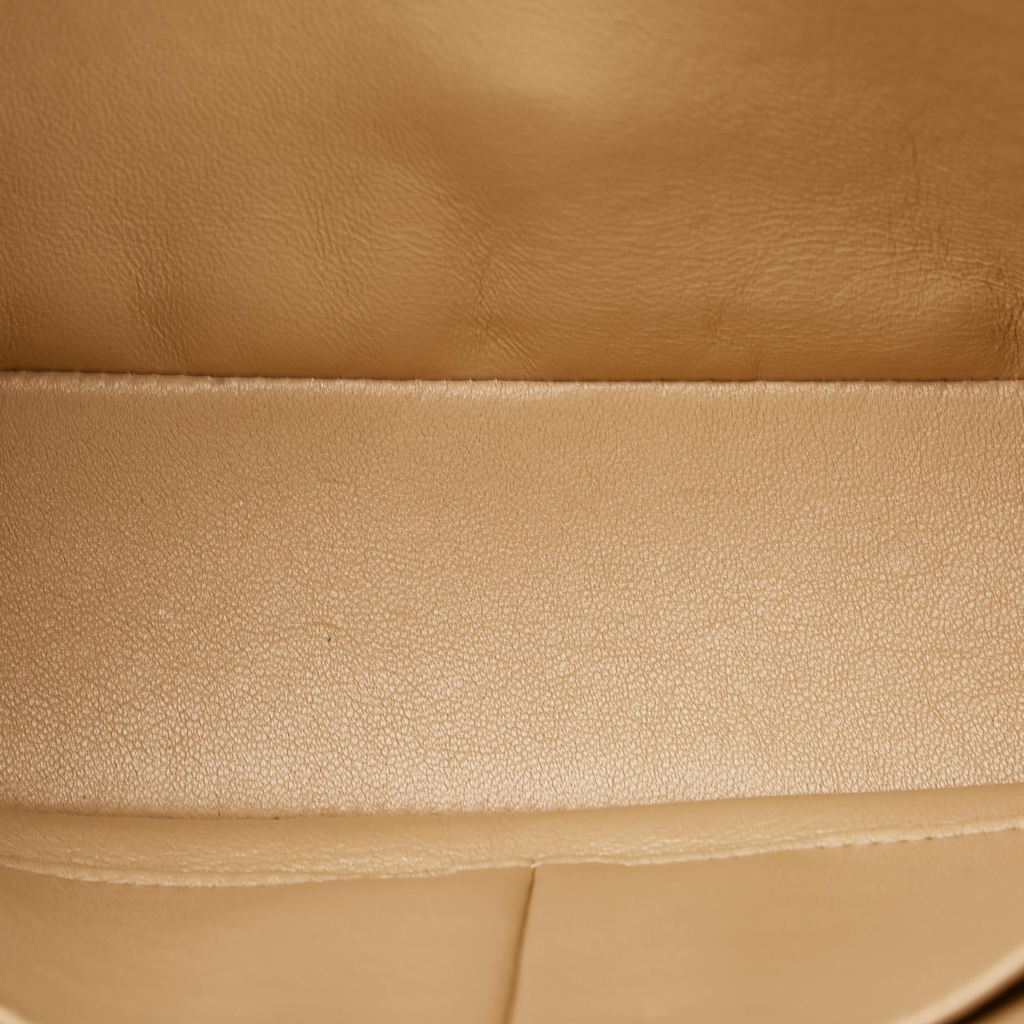 Chanel Medium Classic Lambskin Double Flap (SHG-YJk0lm)