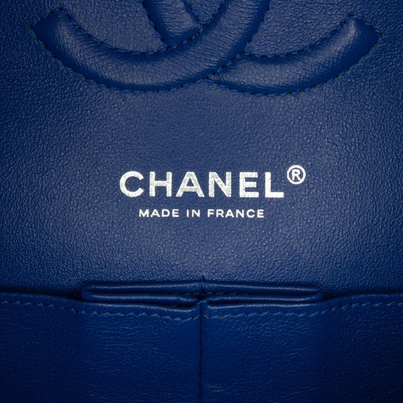 Chanel Medium Classic Lambskin Double Flap (SHG-35PTvR)