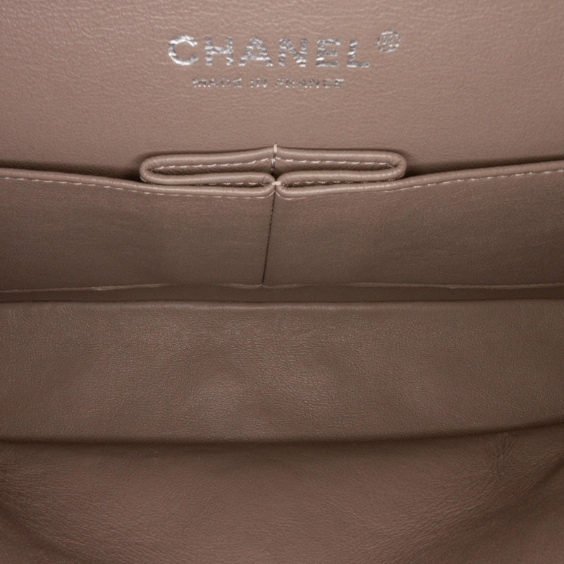 Chanel Medium Classic Patent Double Flap (SHG-3h9zSy)
