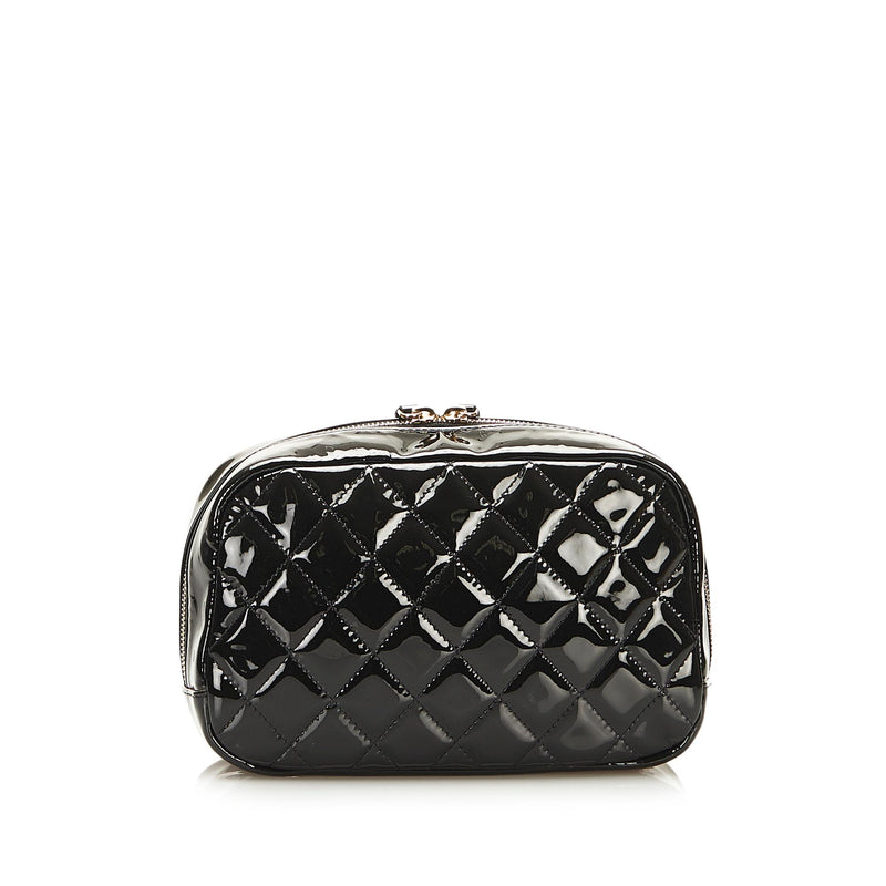 Chanel Medium Curvy Cosmetic Pouch (SHG-rMKslc)