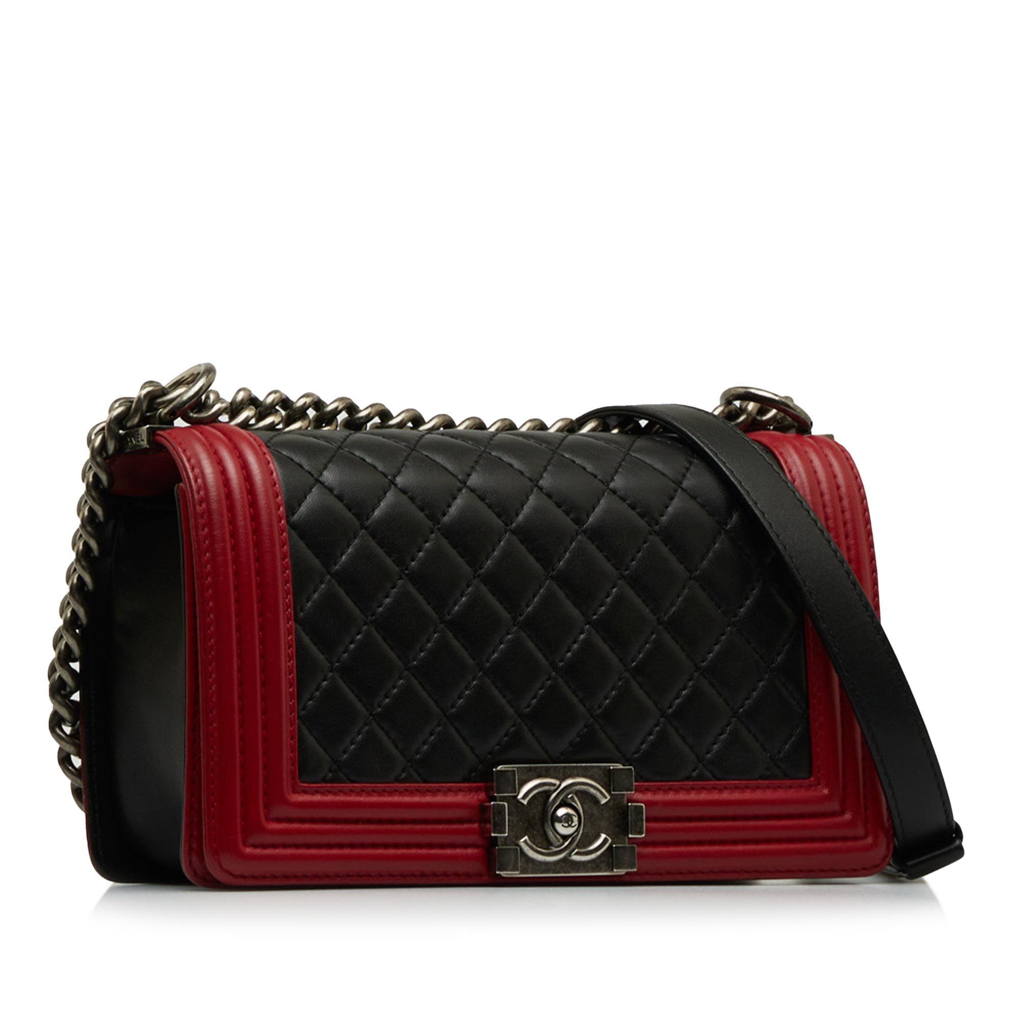Chanel Medium Lambskin Boy Bicolor Flap Bag (SHG-rAk6LZ)