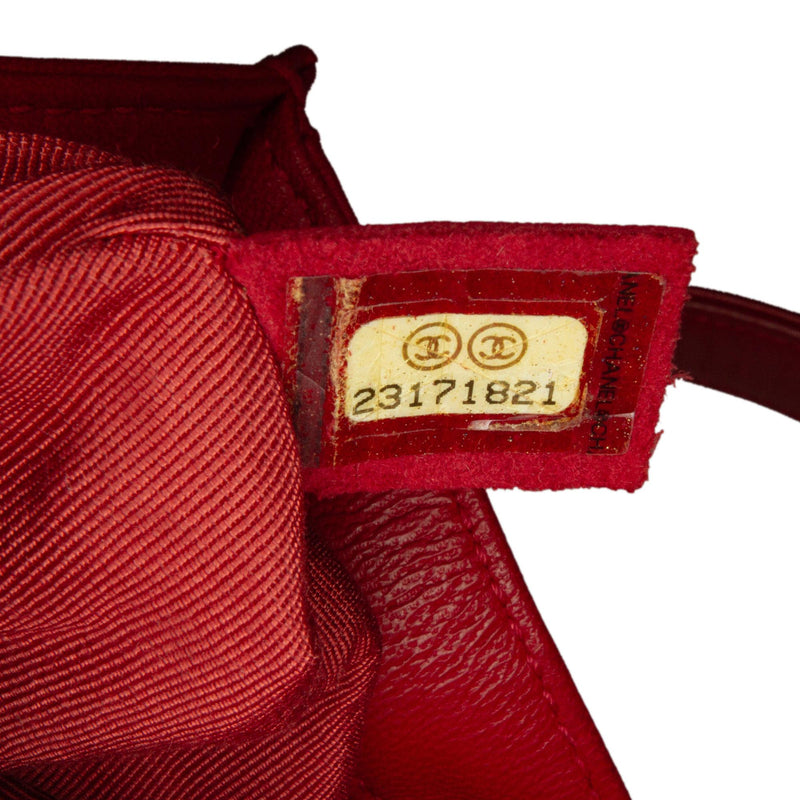Chanel Medium Lambskin Boy Flap Bag (SHG-4DrSly)
