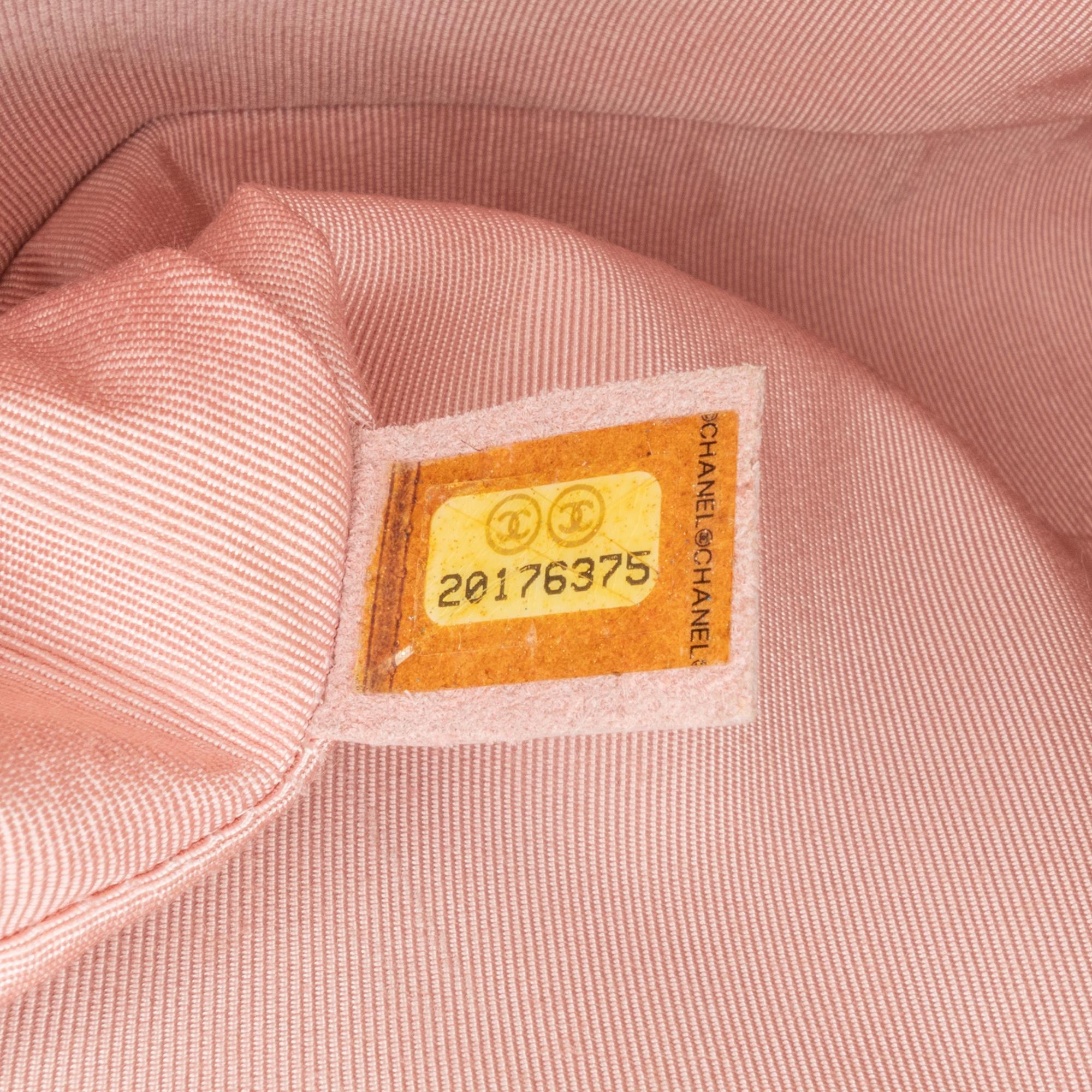 Chanel Medium Lambskin Boy Flap (SHG-eHjD9I)