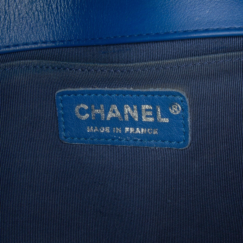 Chanel Medium Lambskin Chevron Boy Flap (SHG-9fPgQE)