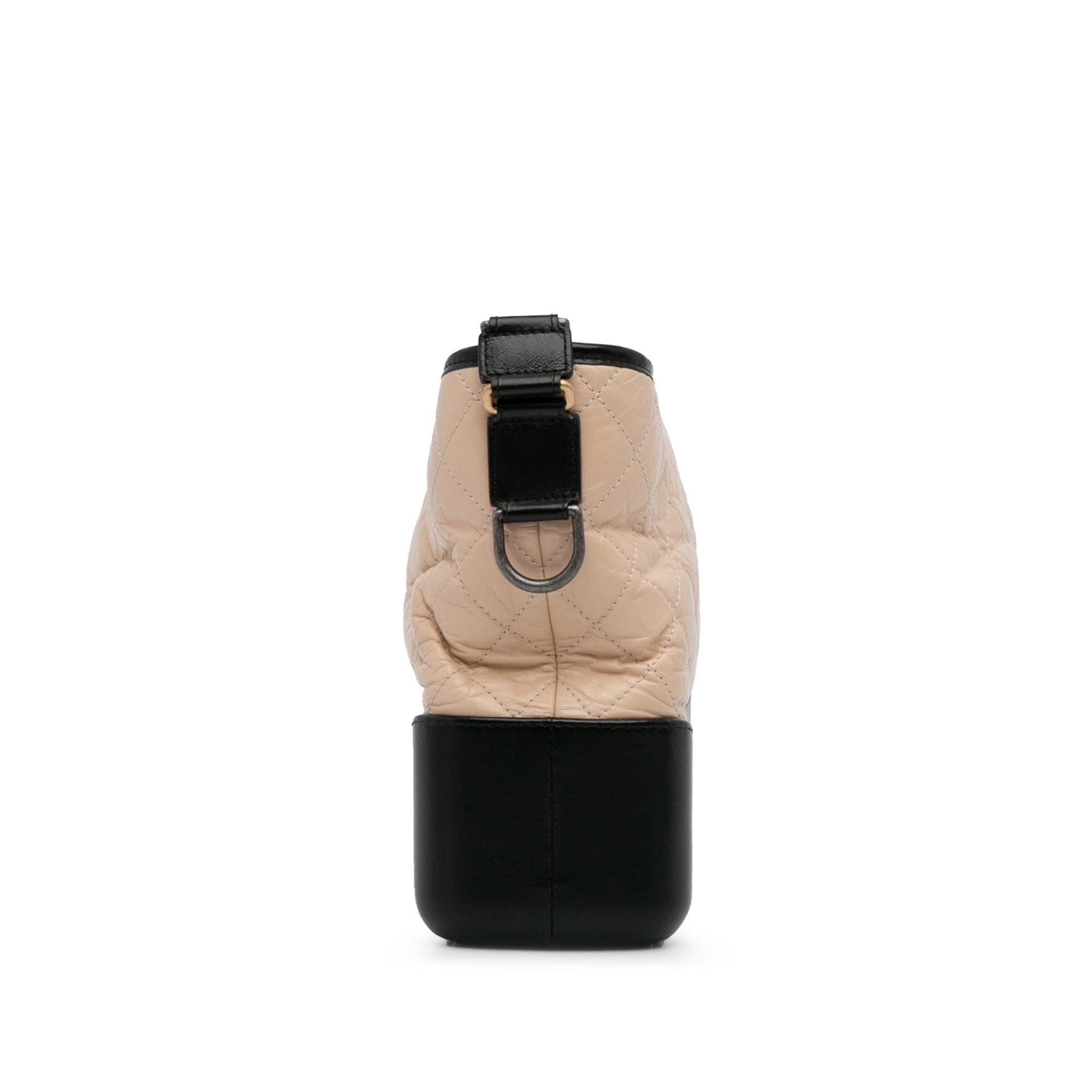 Chanel Medium Lambskin Gabrielle Crossbody (SHG-ErV52u)