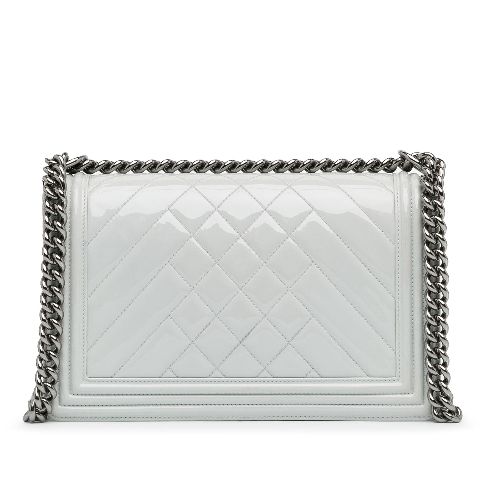 Chanel Medium Patent Boy Flap (SHG-xNr2HC)