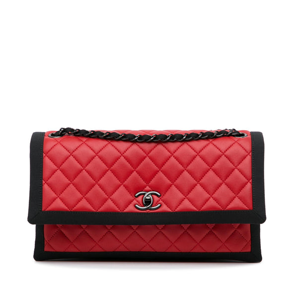 Chanel Medium Quilted Lambskin Grosgrain Two Tone Flap Bag (SHG-Il4DRA –  LuxeDH