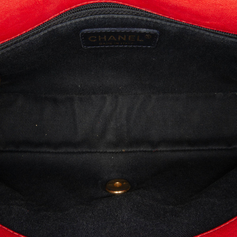 Chanel Medium Wrinkled Calfskin Quilted Chevron Medallion Charm Surpique Flap (SHG-hytIzX)