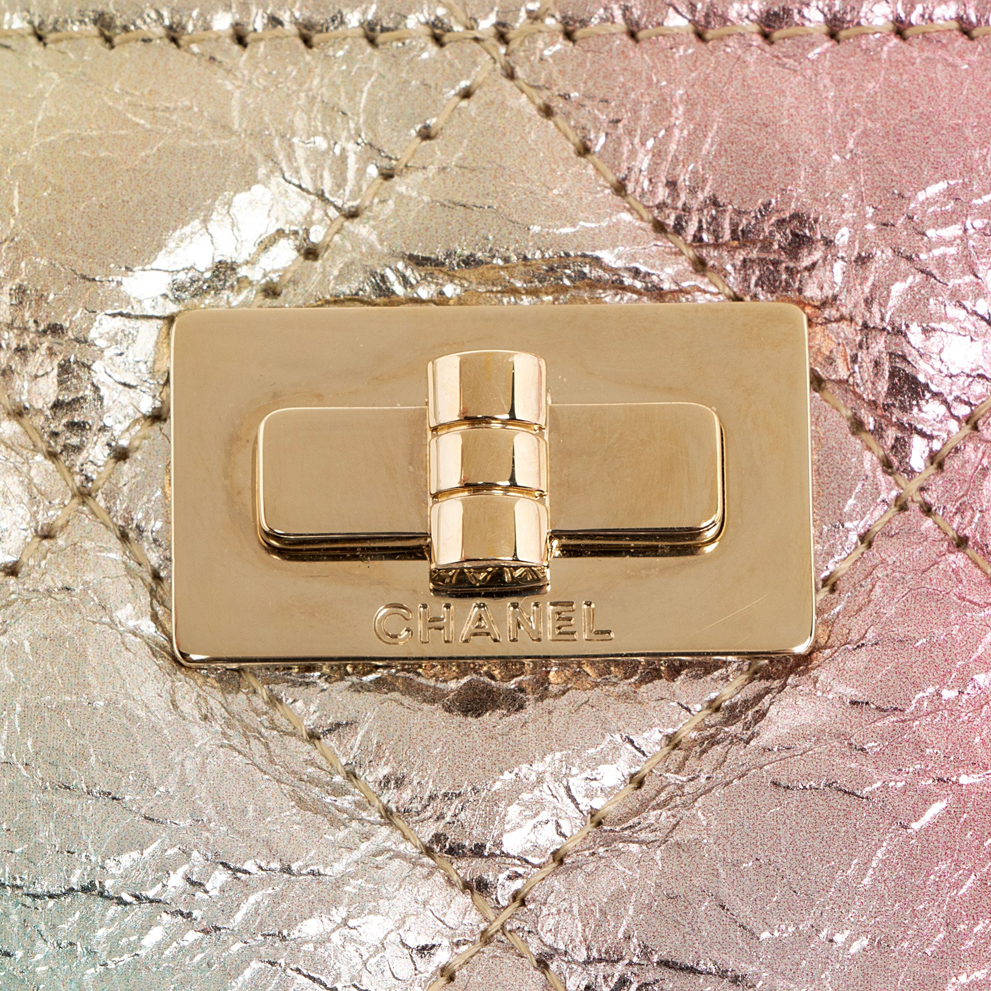 Chanel Metallic Calfskin Rainbow Reissue Pouch (SHF-Iy12ka)