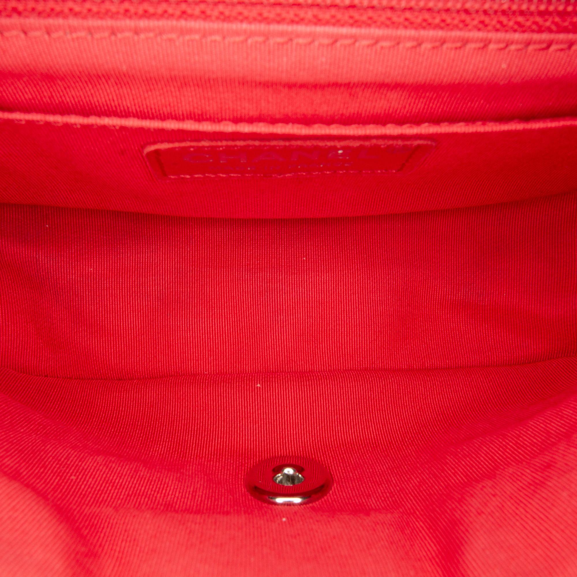 Chanel Mini Caviar Chevron Data Center Envelope Flap Bag (SHG-xIRjR6)