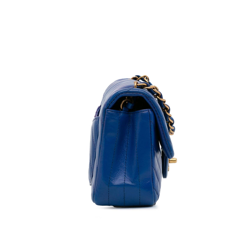Chanel Mini Chevron Quilted Lambskin Rectangular Flap Bag (SHG-S3wMjz)