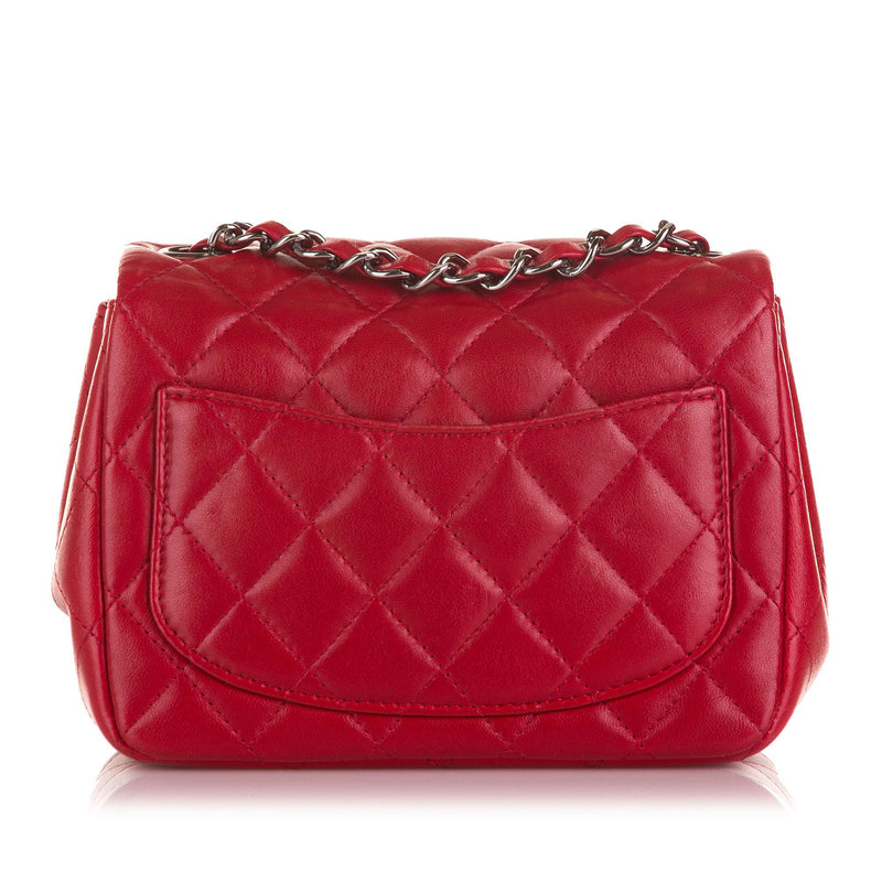  Chanel, Pre-Loved Red Quilted Lambskin Classic Square Flap Mini,  Red : Luxury Stores