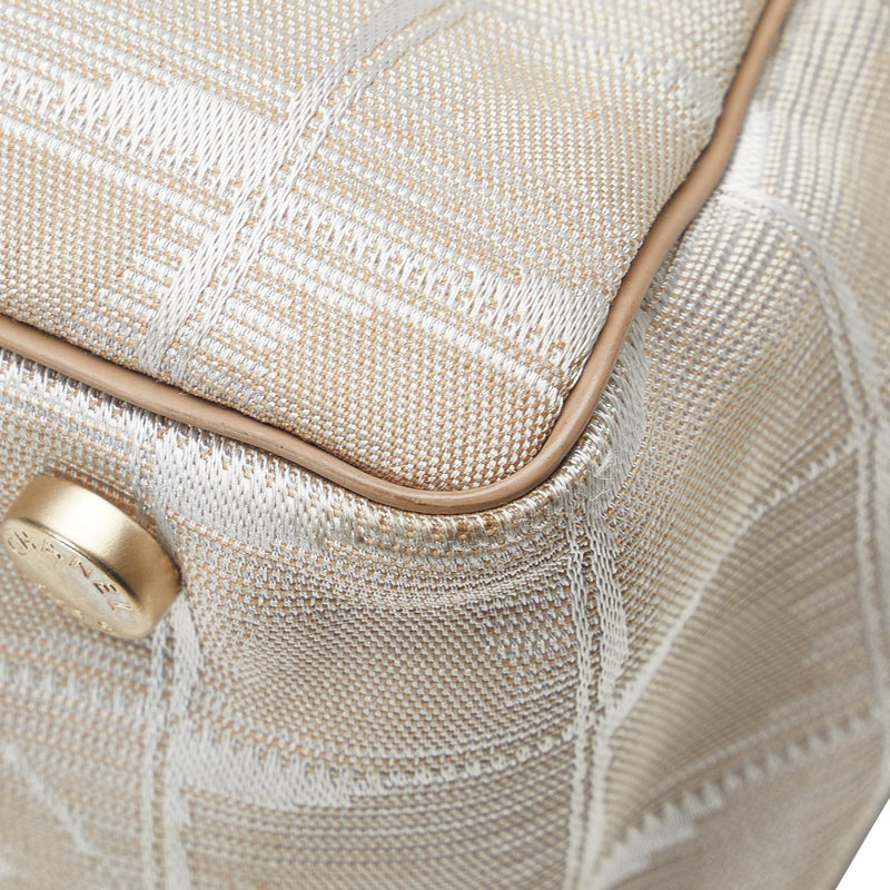 Chanel New Travel Line Handbag (SHG-vyY39u)