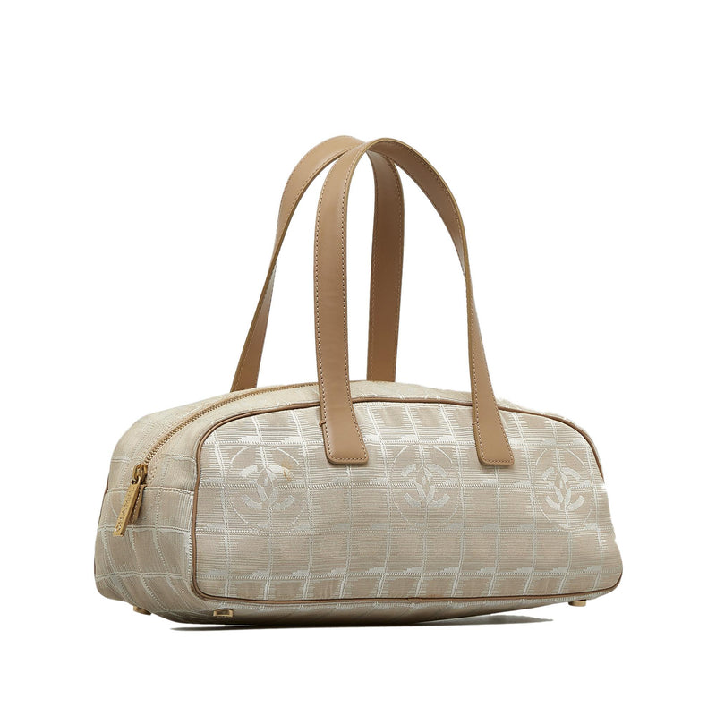 Chanel New Travel Line Handbag (SHG-vyY39u)