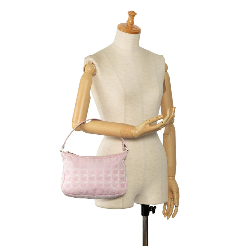 Chanel New Travel Line Handbag (SHG-NDKYny)