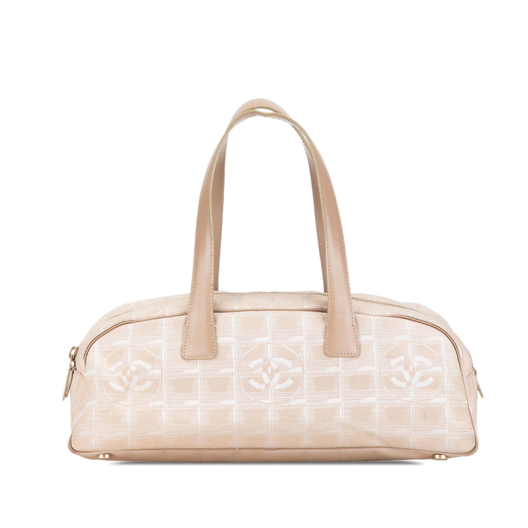 Chanel New Travel Line Handbag (SHG-3MpQA7)