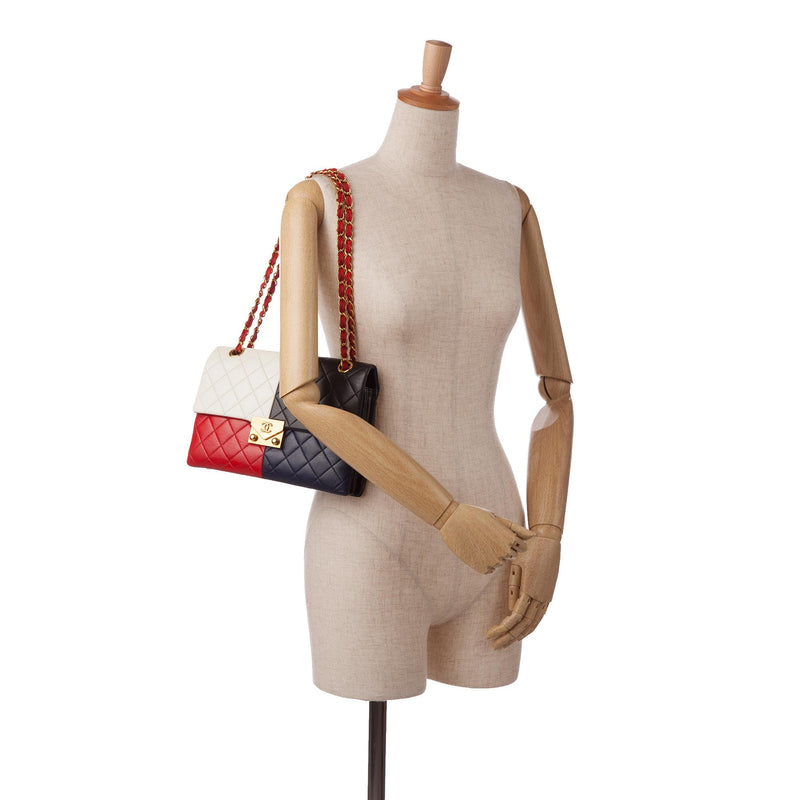 Chanel Pagoda Colorblocking Shoulder Bag (SHG-WQ2Rej)