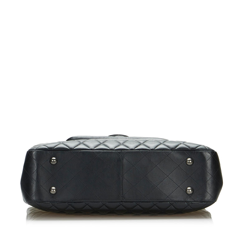Chanel Paris-Edinburgh Flap Shoulder Bag (SHG-vjs7uw) – LuxeDH