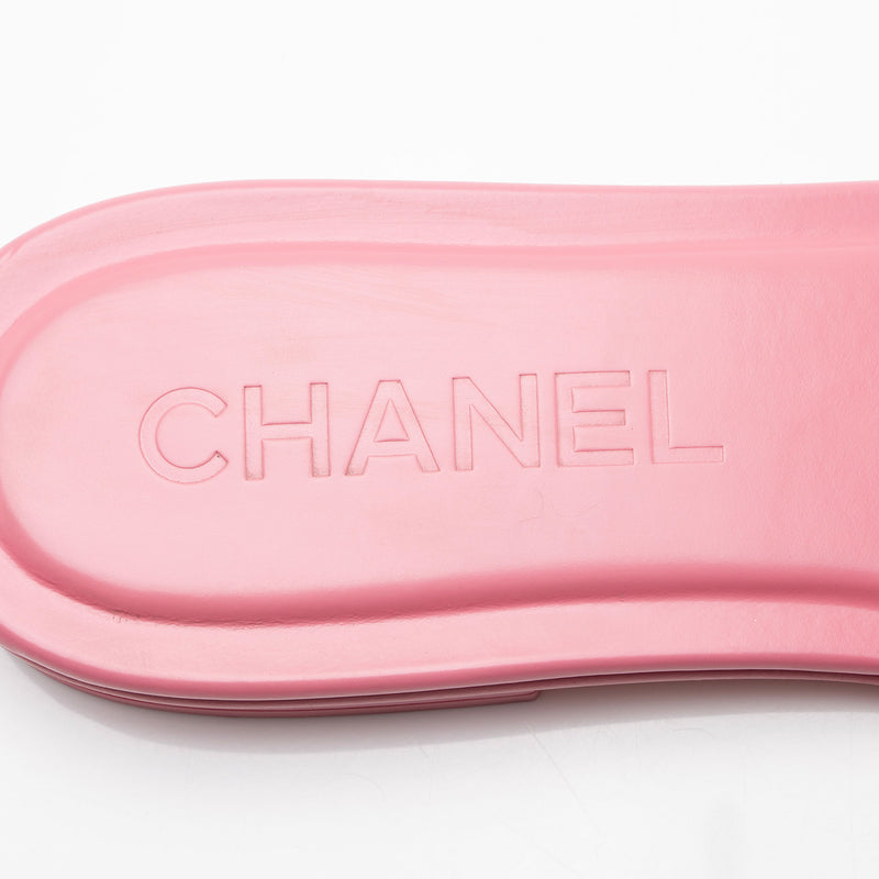 Chanel Patent Calfskin CC Slide Sandals - Size 6.5 / 36.5 (SHF-gwwrsH)