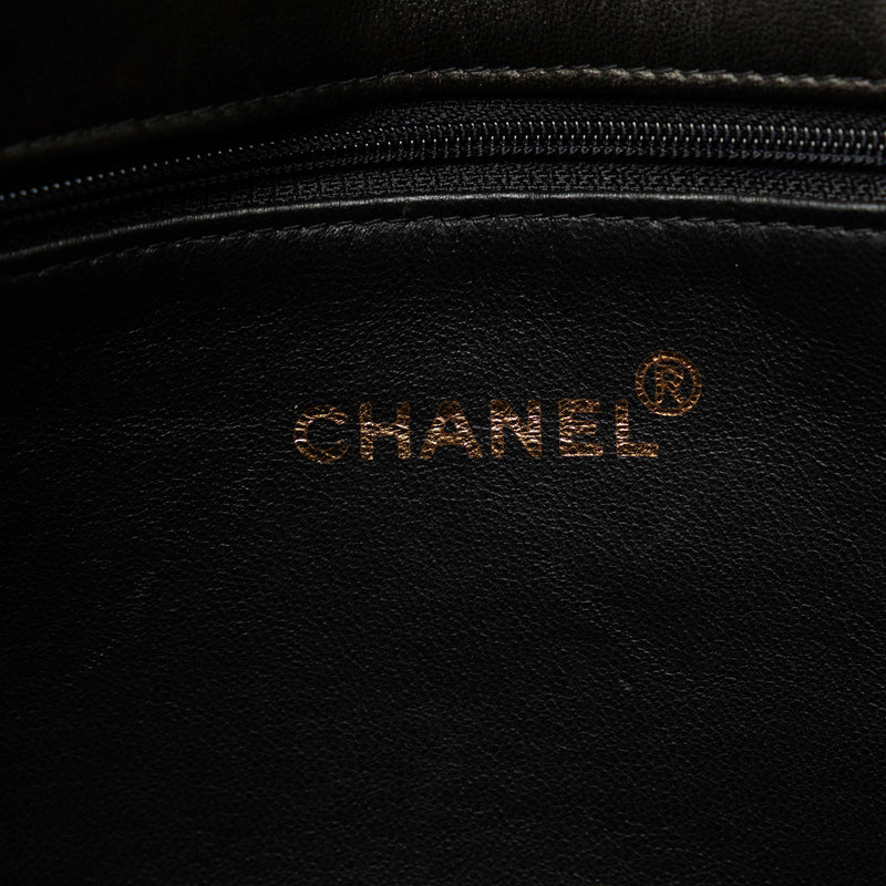 Chanel Patent Grand Shopping Tote (SHG-QBf2Cd)