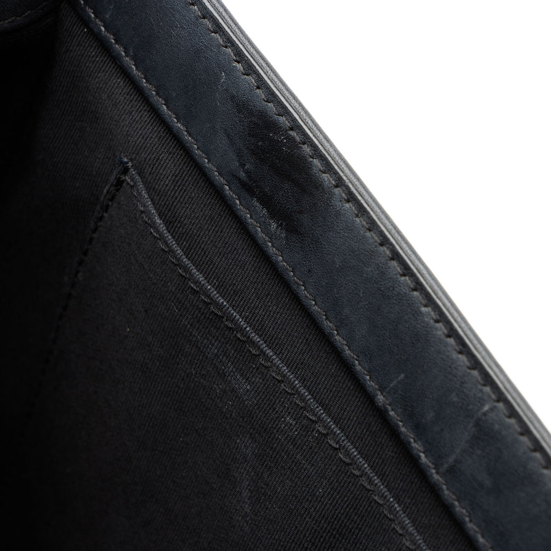Chanel Patent Leather Chevron New Medium Boy Bag (SHF-jPhBdY)