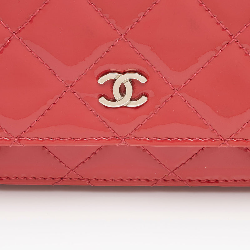 Chanel Patent Leather Classic Wallet on Chain (SHF-13OxMa)