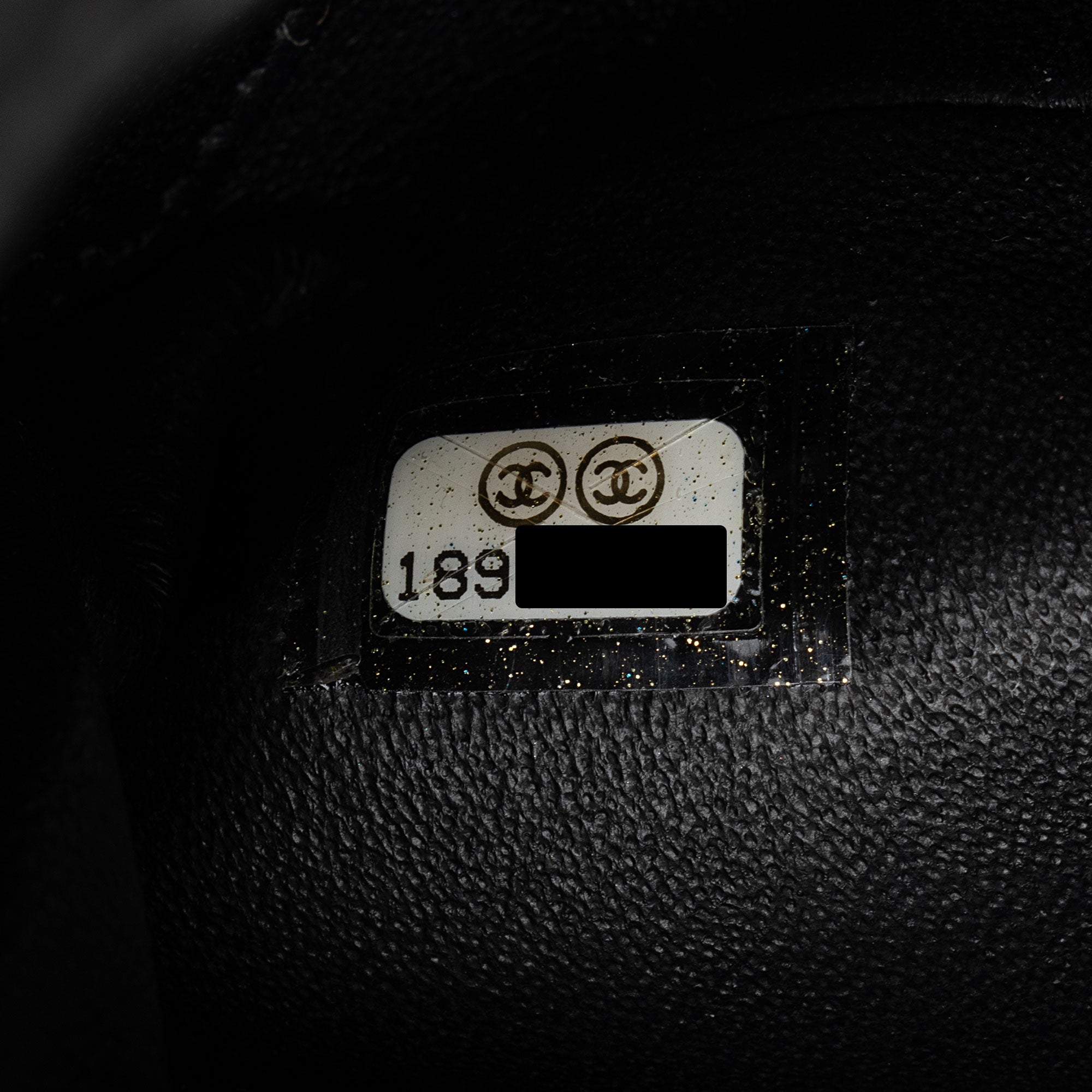 Chanel Patent Leather Flap Clutch on Chain (SHF-9c9WQx)