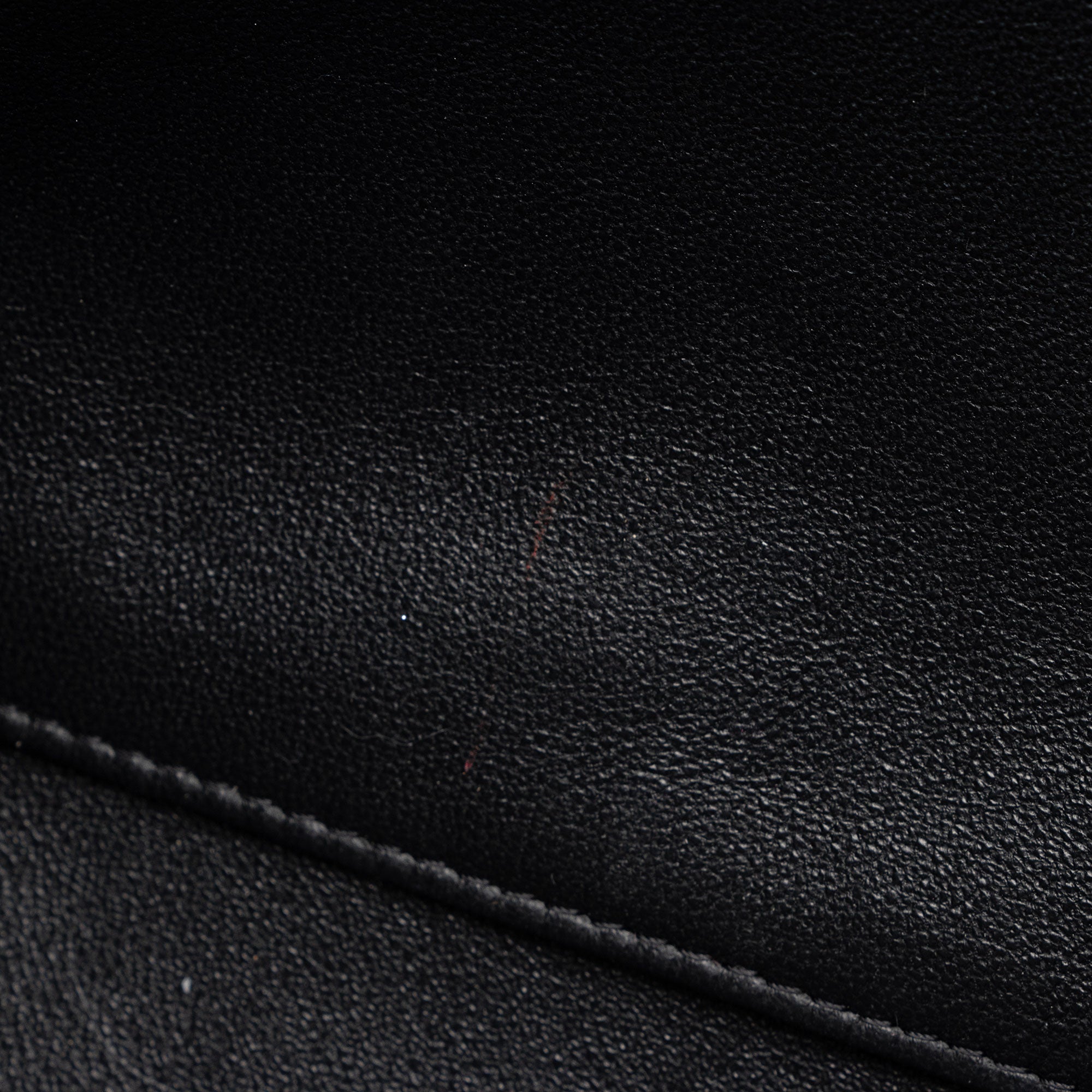 Chanel Patent Leather Flap Clutch on Chain (SHF-9c9WQx)