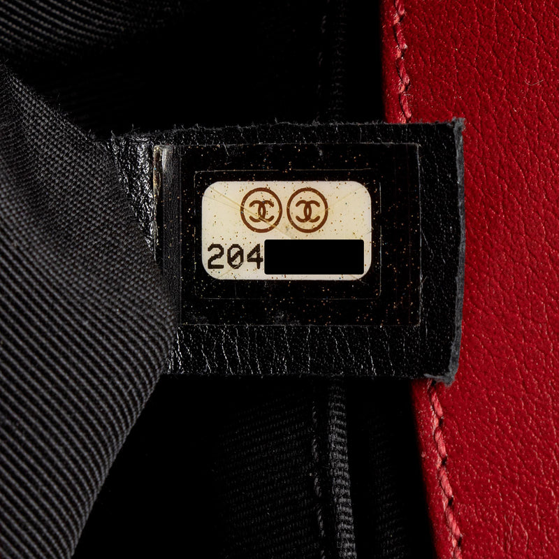 Chanel Patent Leather Old Medium Boy Bag (SHF-DpuGew)