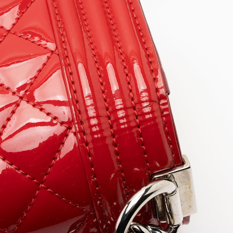 Chanel Patent Leather Plexiglass Old Medium Boy Bag (SHF-Gr7JKz)