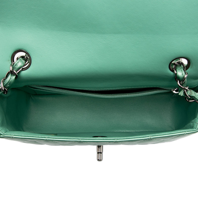 Chanel 2013/2014 Beige Matresse Pebble Leather Flap Bag · INTO