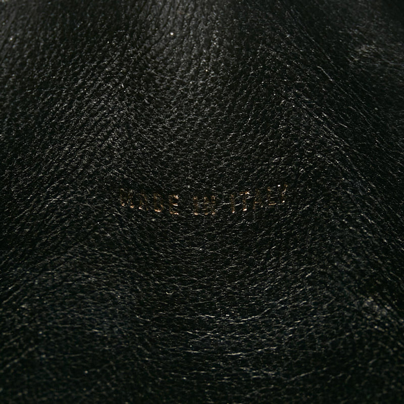 Chanel Patent Leather Shoulder Bag (SHG-QbfDyn)