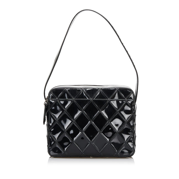 Chanel Patent Leather Shoulder Bag (SHG-QbfDyn)