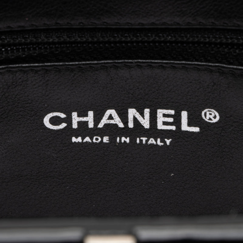 Chanel Patent Leather Timeless Clutch (SHF-QRt3pK)
