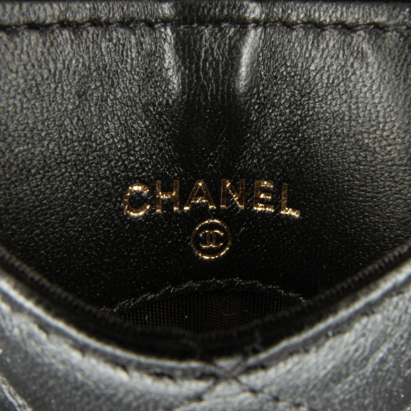 Chanel Pearl Crown CC Wristlet Multi Pouches (SHG-iLLXLn)