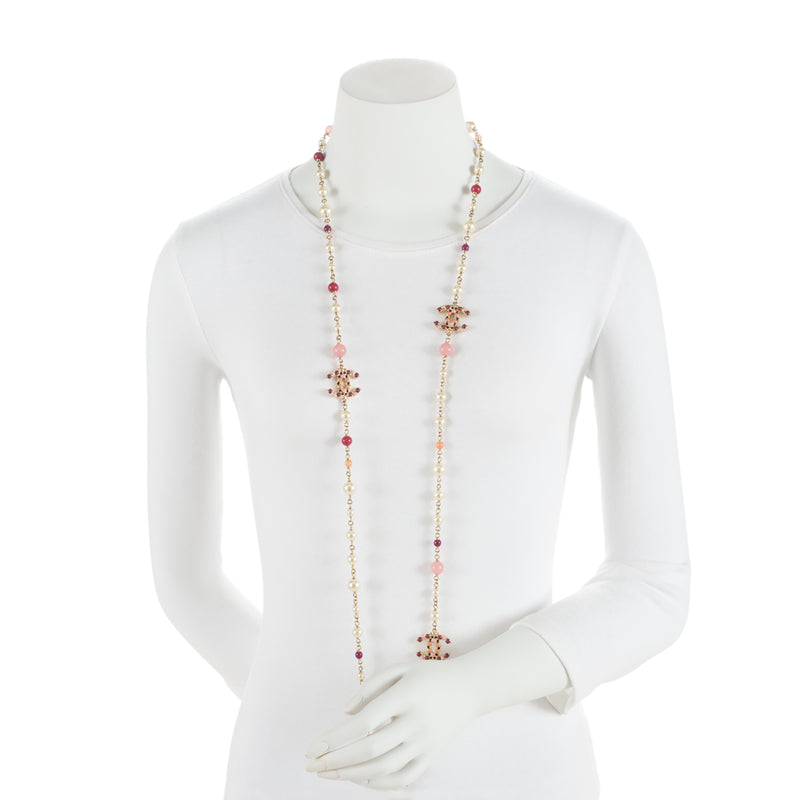 Chanel Pearl Crystal CC Long Necklace (SHF-9NkyQe) – LuxeDH